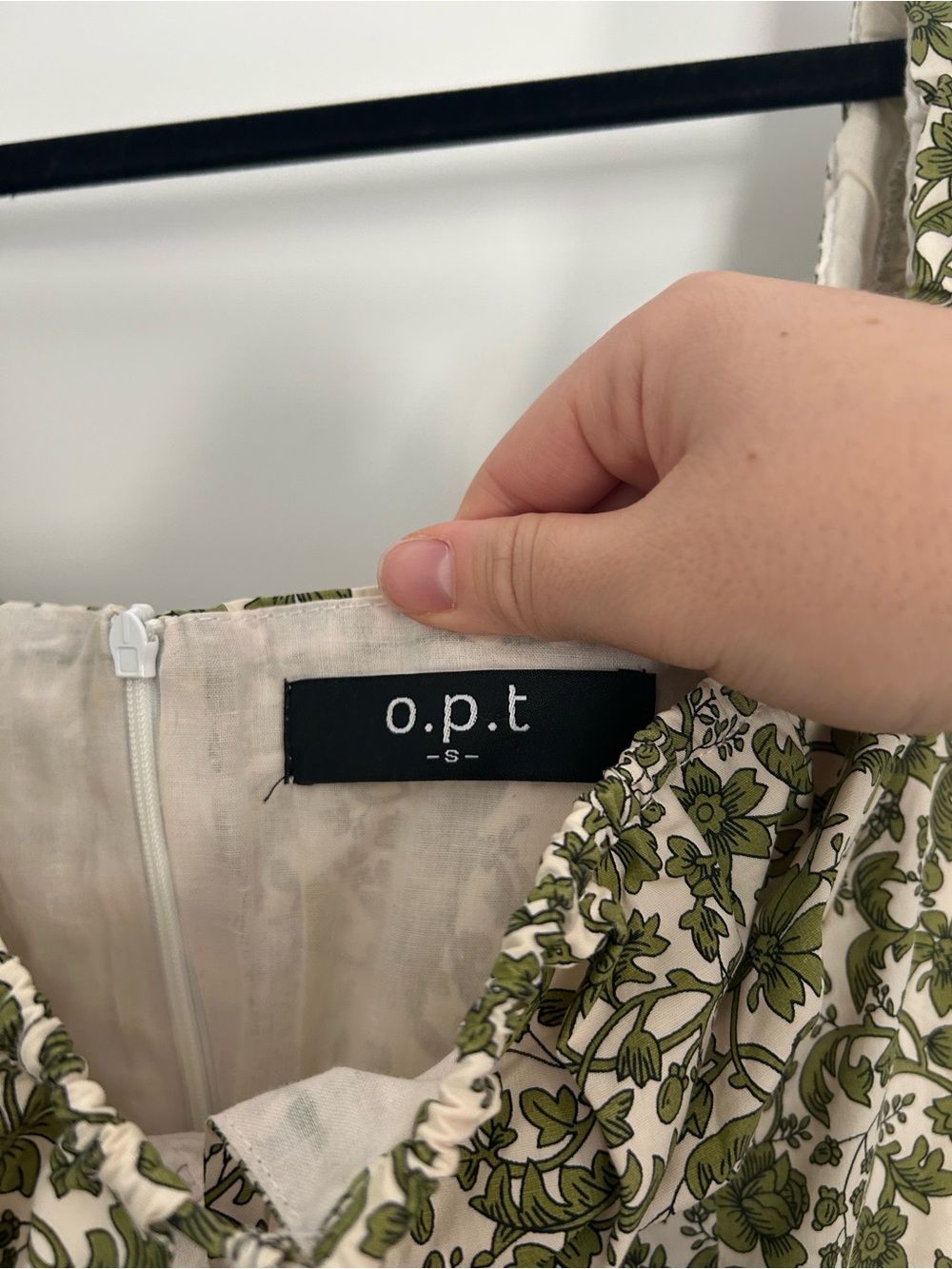 Few Moda O.P.T Cottagecore Green Floral Milkmaid Puff Sleeve Dress - Picture 4 of 7